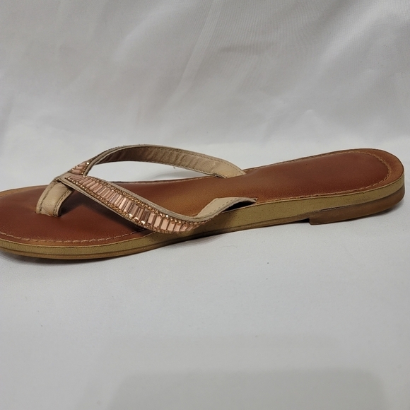 TORRID SQUARE PINK RHINESTONE FAUX LEATHER FLIP FLOP (WW) - Picture 4 of 11